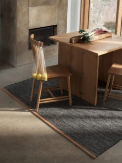Design House Stockholm Björk Matto Iso Tummanharmaa 13 Design House Stockholm Björk Matto Iso Tummanharmaa -Muuto kauppa 14207 02 4 EnvironmentImage d167f3c185