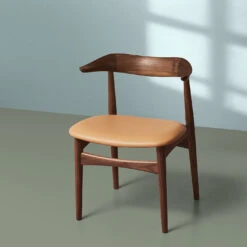 Warm Nordic Cow Horn -tuoli Saksanpähkinä -Muuto kauppa 41996 01 04 832b73fc93