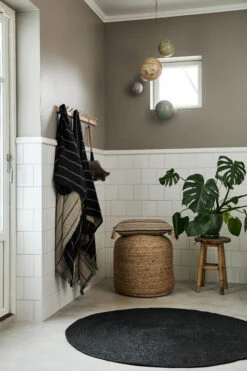 Merida Juuttimatto Pyöreä 5 Merida Juuttimatto Pyöreä -Muuto kauppa 504238 01 2 EnvironmentImage f2257a281c