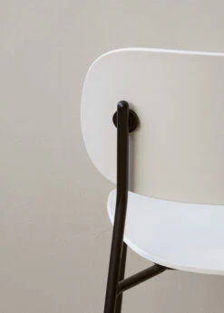 Menu Co Ruokapöydän Tuoli 12 Menu Co Ruokapöydän Tuoli -Muuto kauppa 506085 01 4 ProductImageDetail 15d13a2755