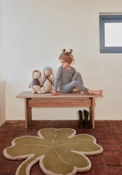 OYOY Lucky Clover Matto 95x95 Cm -Muuto kauppa 506820 01 4 EnvironmentImage b3a6a663ba