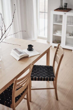 Lillö Tuoli Punottu Istuinosa 14 Lillö Tuoli Punottu Istuinosa -Muuto kauppa 513266 01 41 EnvironmentImage 7abc51780c