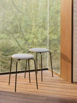 Fritz Hansen Dot Jakkara Kangas -Muuto kauppa 513866 01 3 EnvironmentImage 8aa69ae484