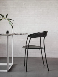 New Works Missing Käsinojallinen Tuoli -Muuto kauppa 570650 01 10 EnvironmentImage 25c7df5066