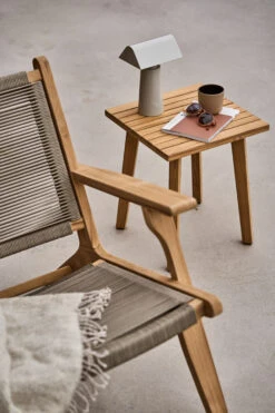 Sköndal Sivupöytä Tiikki -Muuto kauppa 574742 01 41 EnvironmentImage 957764a573