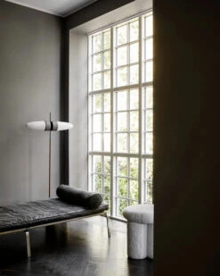 101 COPENHAGEN Big Foot Rahi Lampaannahka 10 101 COPENHAGEN Big Foot Rahi Lampaannahka -Muuto kauppa 576864 01 42 EnvironmentImage 9a2e8c9fe2