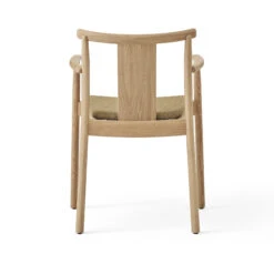 Menu Merkur Käsinojallinen Tuoli Pehmusteella -Muuto kauppa 579570 01 21 ProductImageExtra 3a29f54f5b