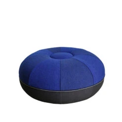 Fritz Hansen Pouf-istuintyyny, Pieni 9 Fritz Hansen Pouf-istuintyyny, Pieni -Muuto kauppa 840298 1 ProductImageMain 3983ef33d8