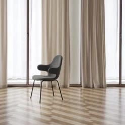 &Tradition Catch JH15 -tuoli -Muuto kauppa Catch Chair Galleri 6 573e7227ad