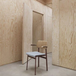 Muuto Loft Käsinojallinen Nojatuoli 6 Muuto Loft Käsinojallinen Nojatuoli -Muuto kauppa Loft stol karm miljo ebe4316bb1